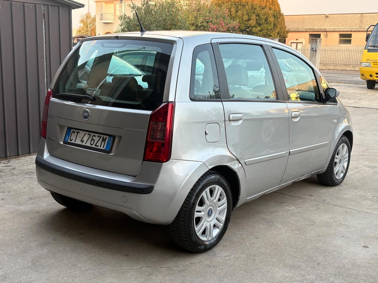 Fiat Idea 1.4 16V Emotion