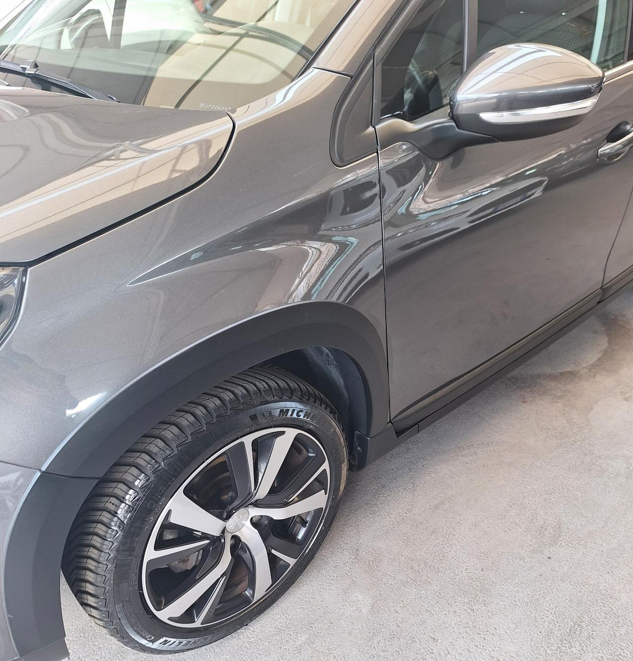 Peugeot 2008 BlueHDi 100 Allure