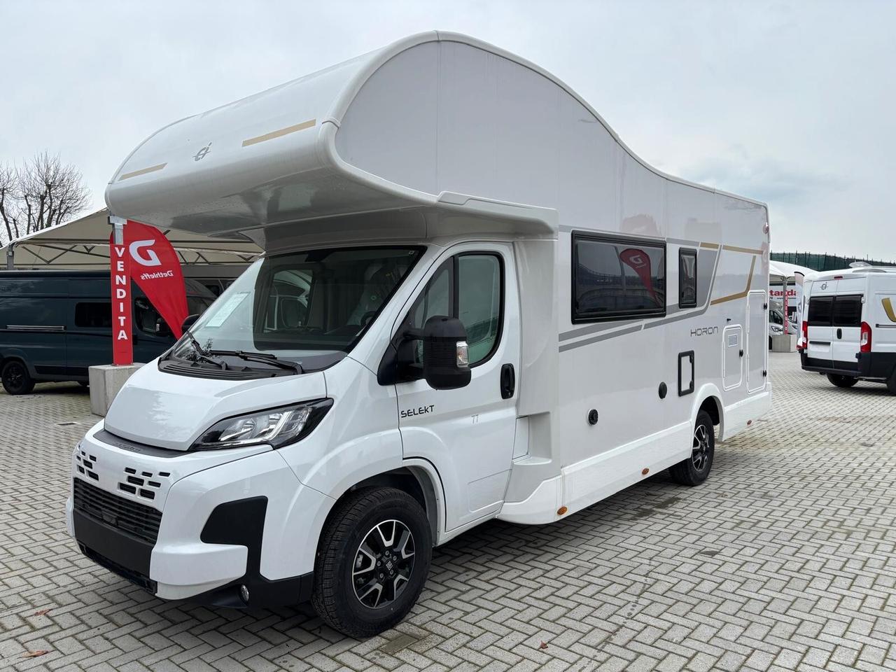 Ci International Horon 77 camper