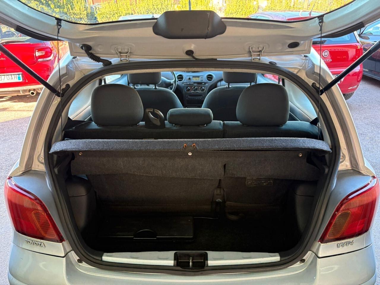 Toyota Yaris 1000 Expo