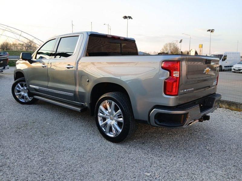 Chevrolet Silverado Silverado crew cab 3.0 i6 duramax td High Country 305cv auto