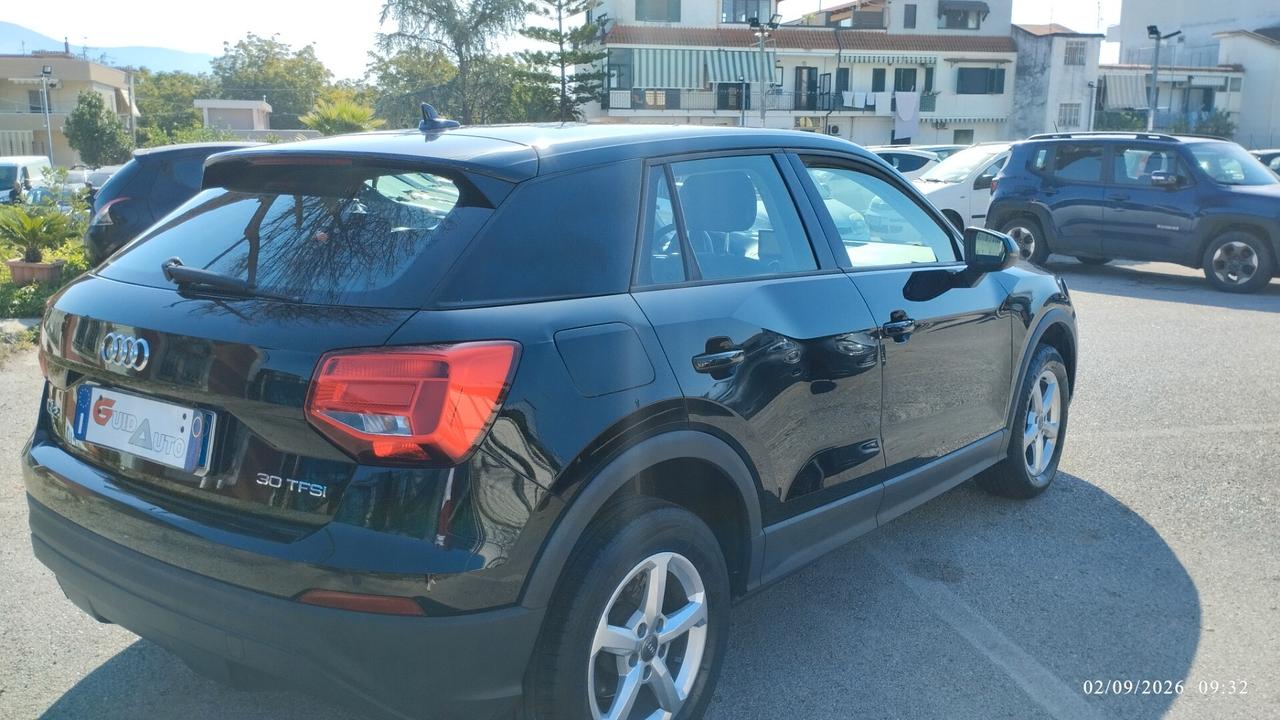 Audi Q2 30 TFSI Business