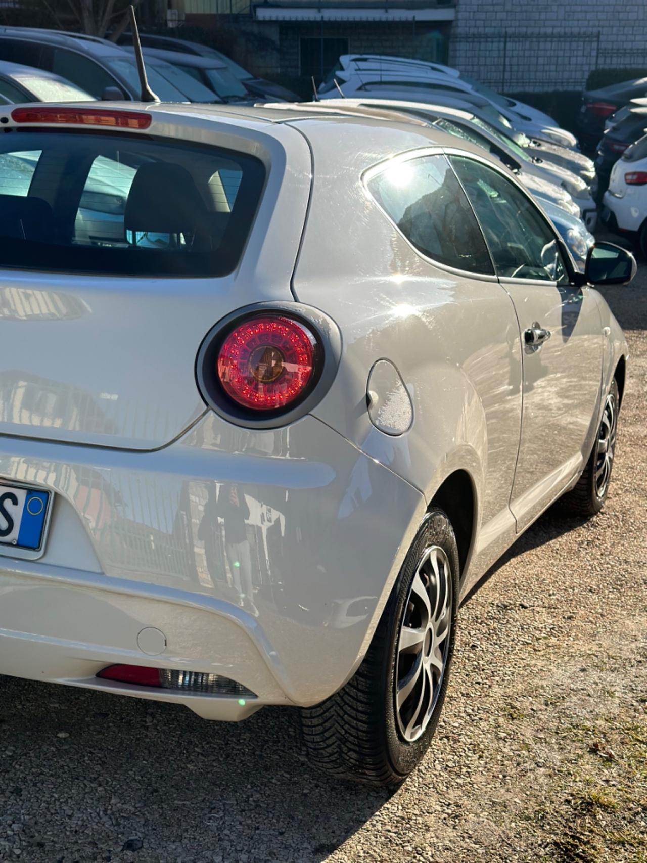 Alfa Romeo MiTo 1.4 70 CV 8V SUPER NEOPAT KMCERT GARANZ UNICOPR