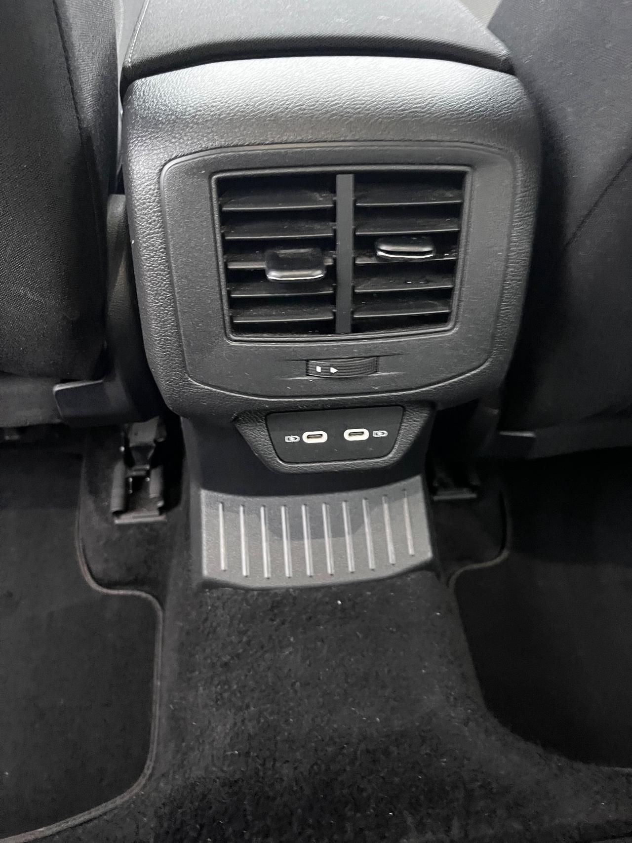 Volkswagen T-Roc 1.0 TSI Business BlueMotion Technology