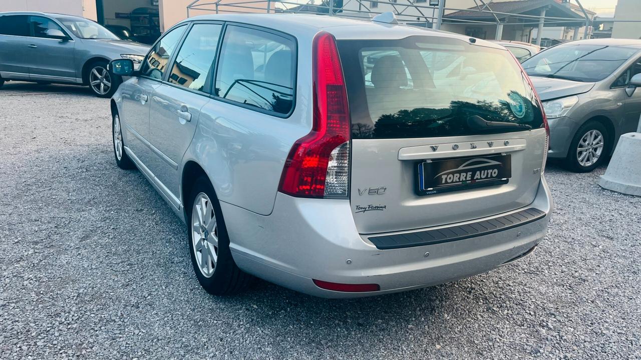 Volvo V50 1.8 16V cat Flexi-Fuel Momentum