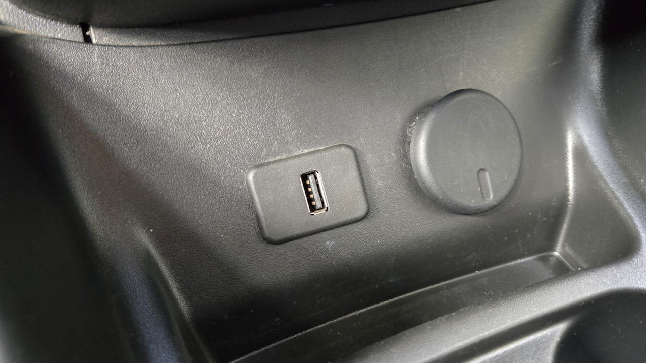 Opel Corsa 1.4 90CV GPL Tech 5 porte Cosmo