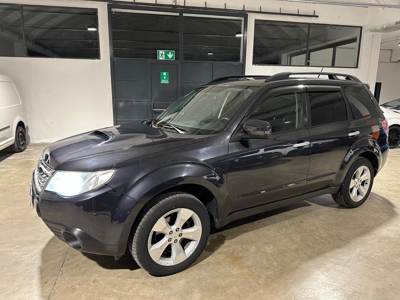 Subaru Forester 2.0d 4WD - RETOCAMERA - SEDILI RISCALDATI - CRUISE