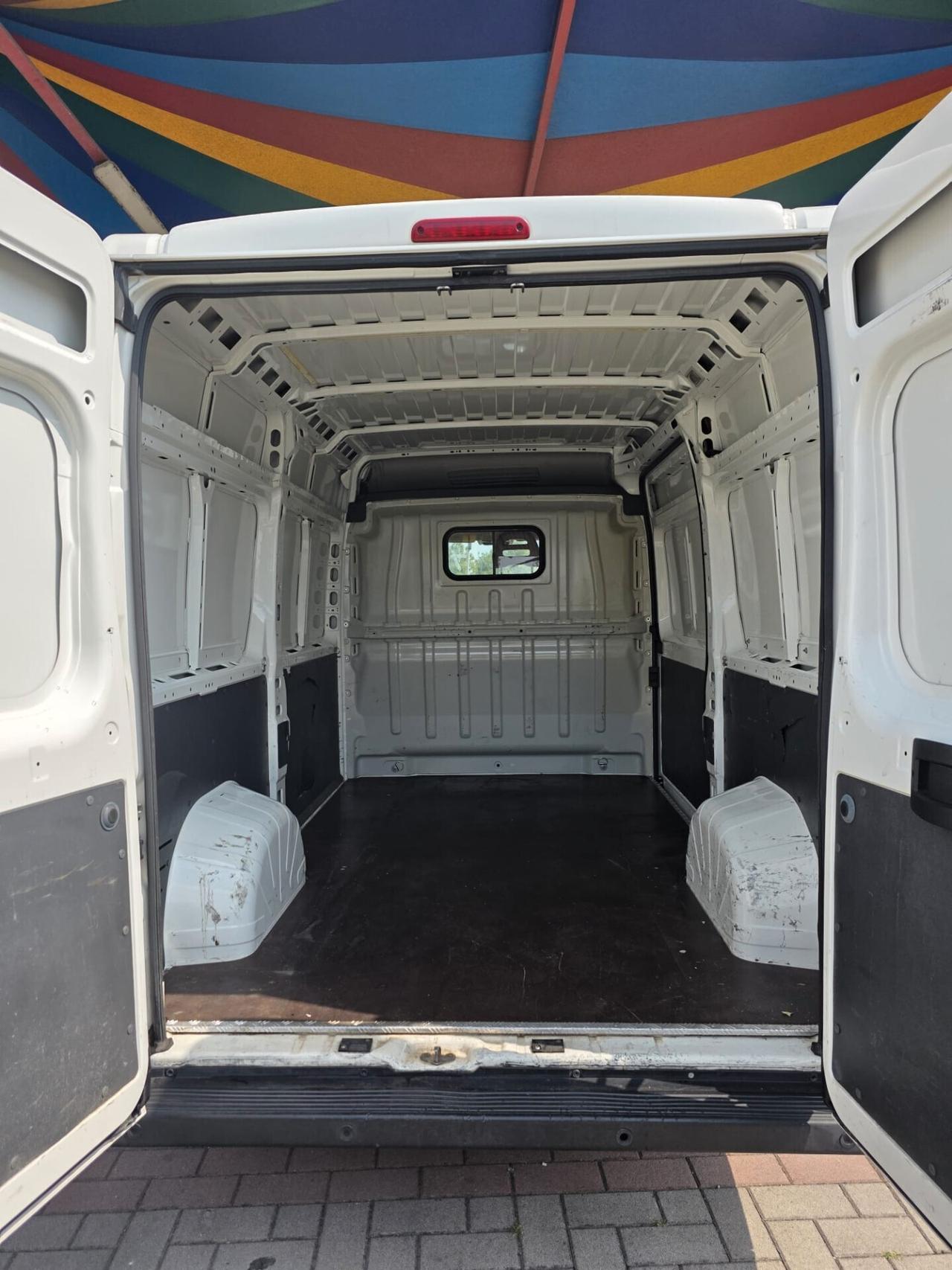 Peugeot Boxer 11000e compreso IVA