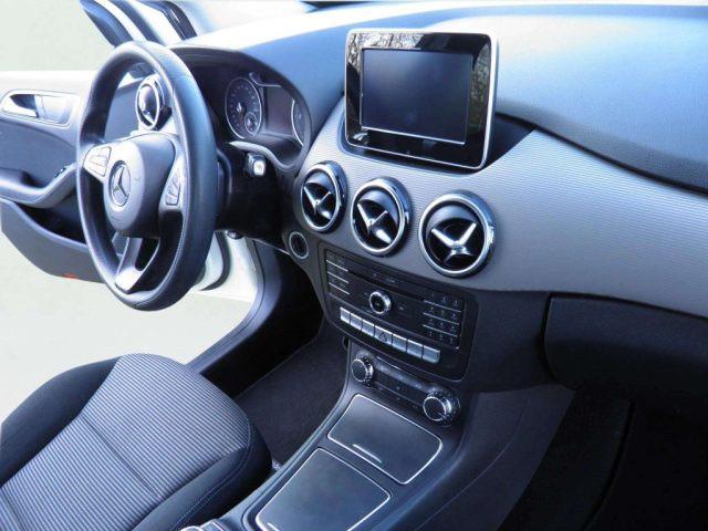 MERCEDES-BENZ B 180 d Automatic Business