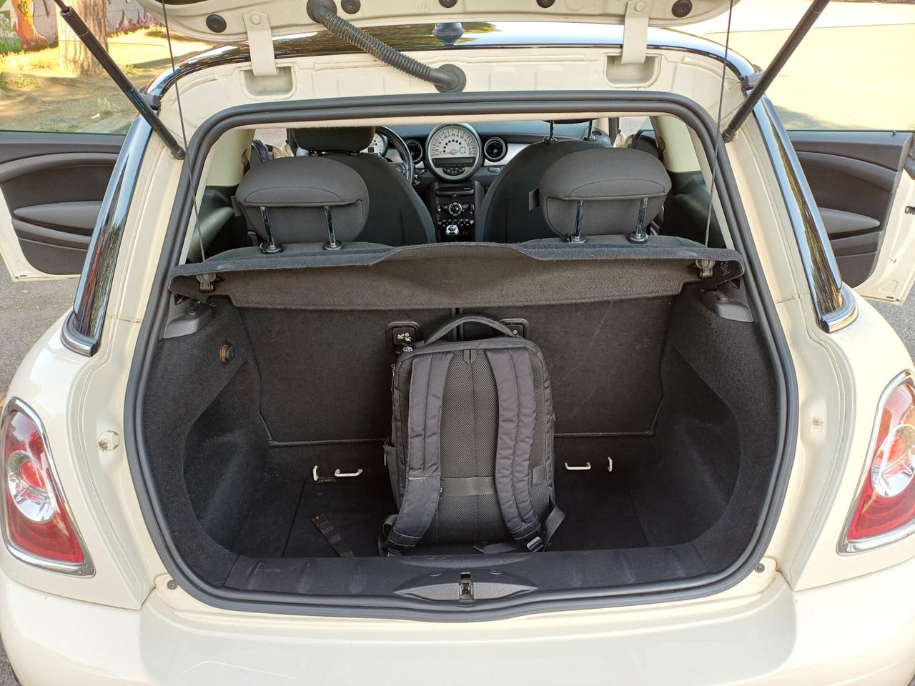Mini 1.6 16V Cooper D
