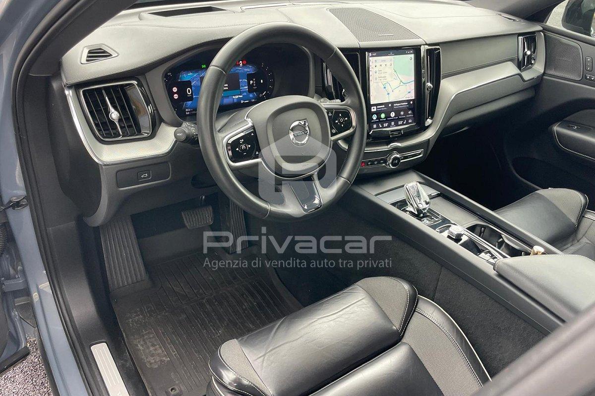 VOLVO XC60 B4 (d) AWD automatico Ultimate Dark N1
