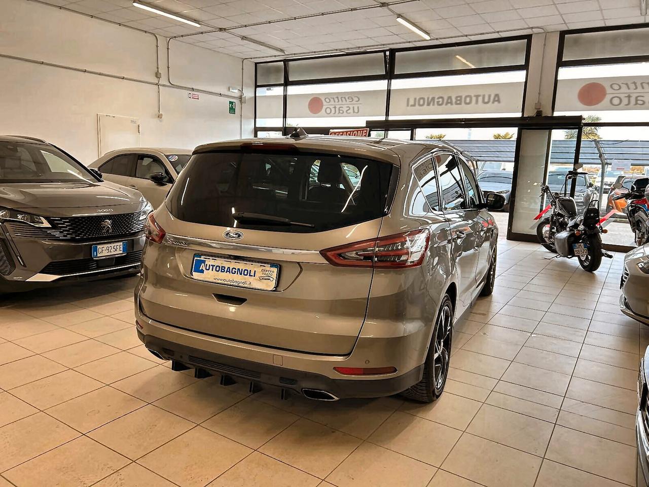 Ford S-Max TITANIUM 2.0 TDCi Powershift AWD