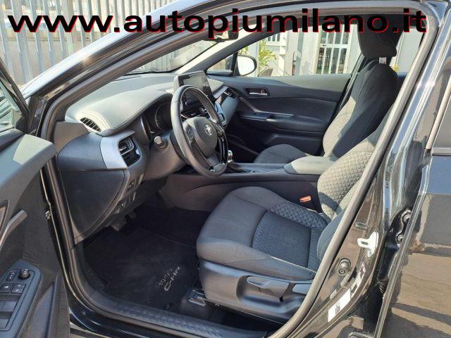 TOYOTA C-HR 1.8 Hybrid E-CVT Active