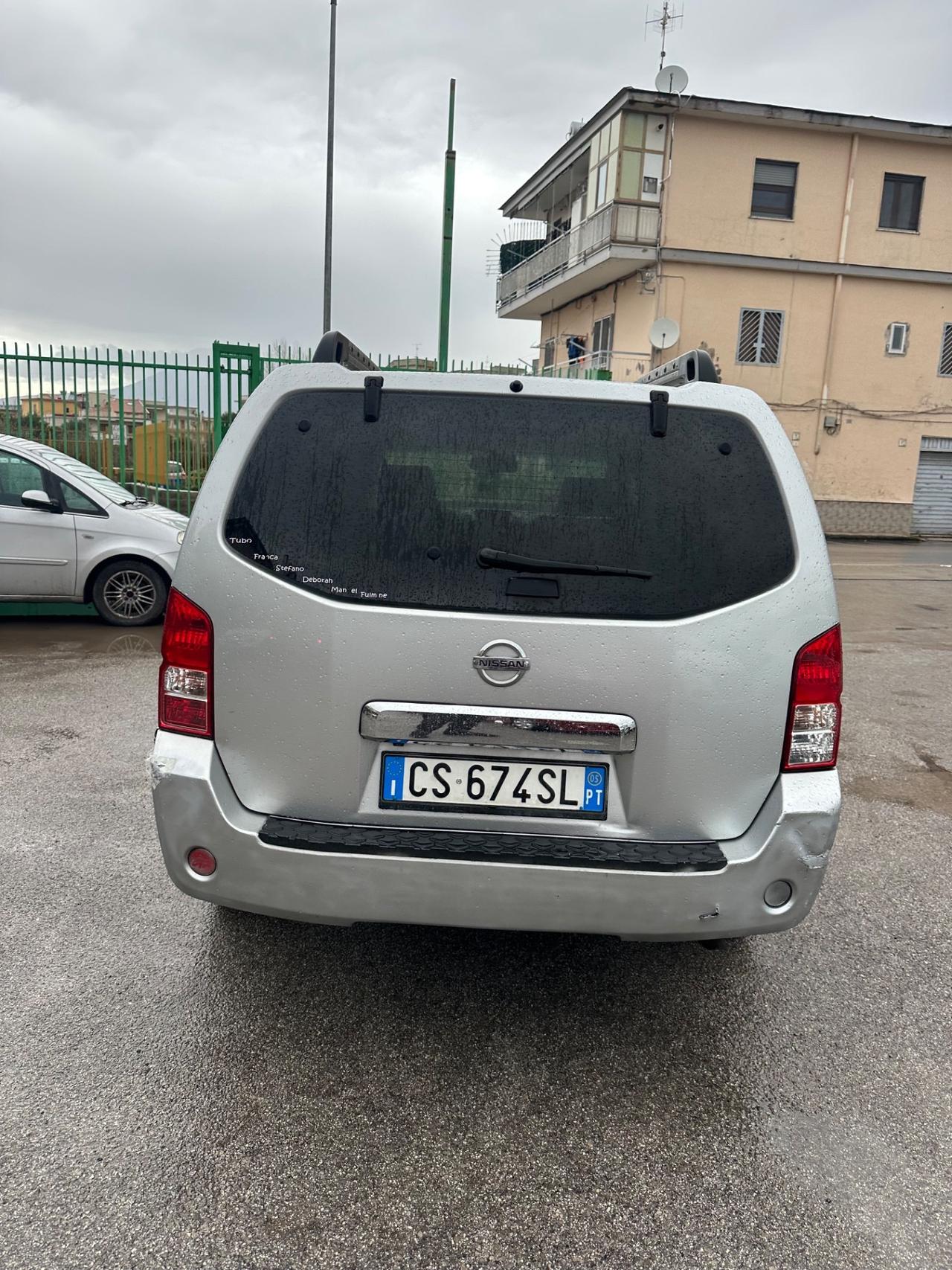 Nissan Pathfinder 2.5 dCi LE