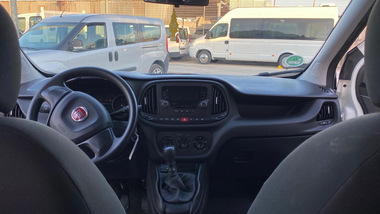 Fiat Doblo 1.6 Diesel Porte Posteriore + Gancio