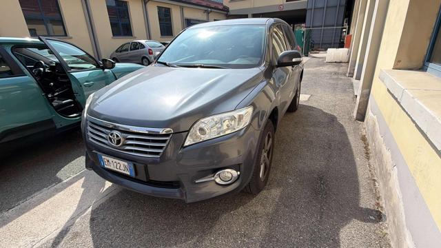 TOYOTA RAV 4 MY23 RAV4 2.2 D-4D 150 CV Lounge