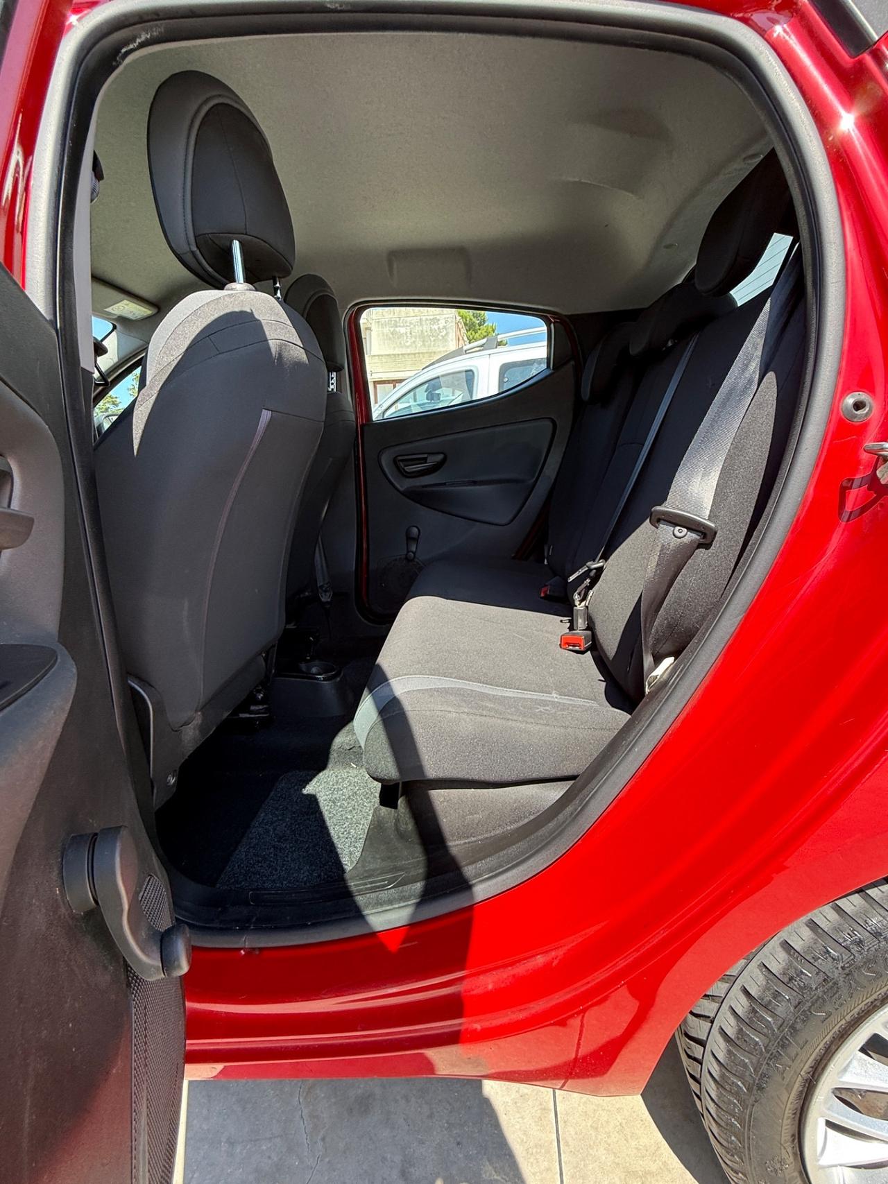 Lancia Ypsilon 1.2 69 CV 5 porte GPL Ecochic Unyca