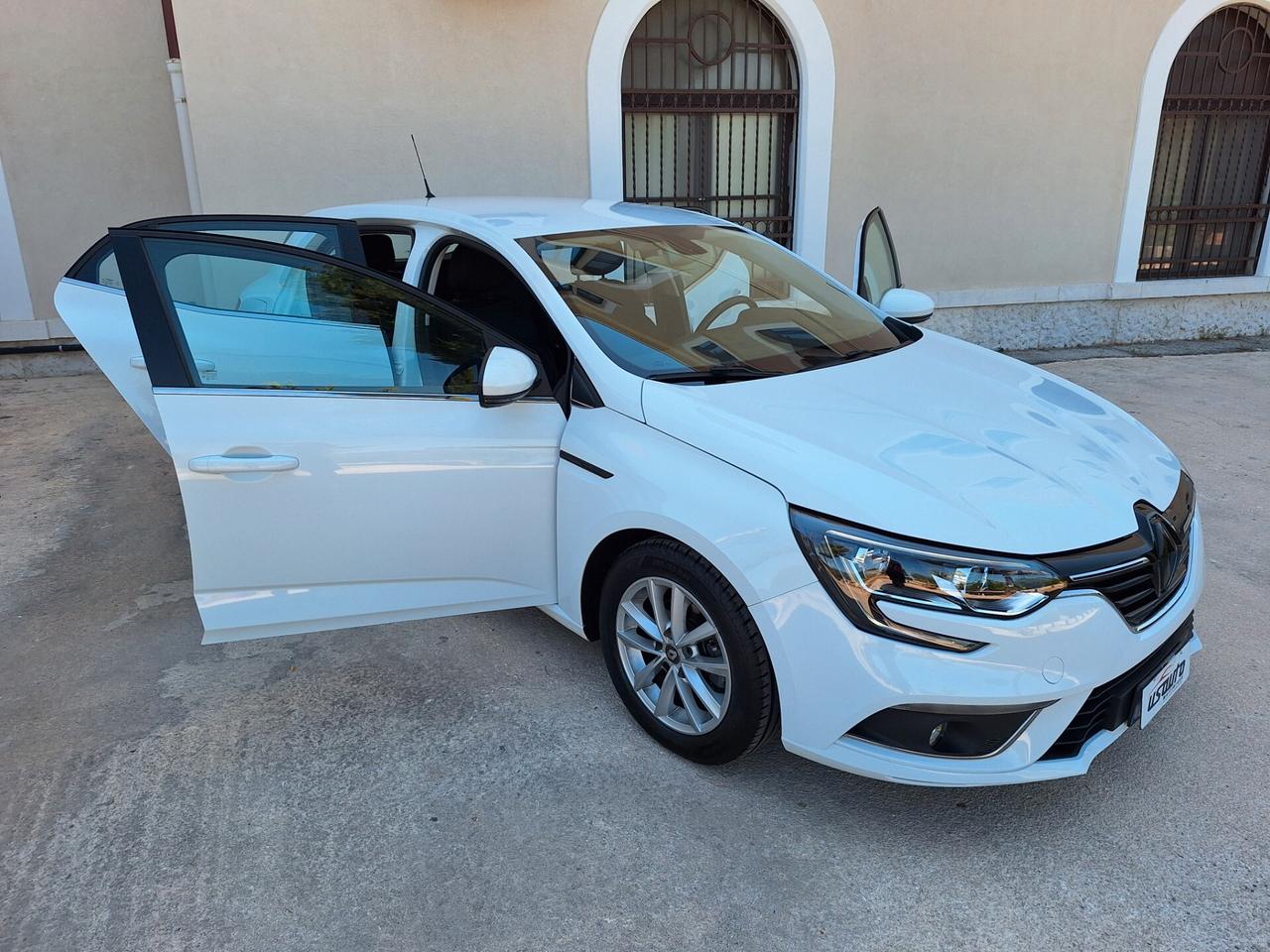 Renault Mégane 1.5 dCi BERLINA NAVI 2017