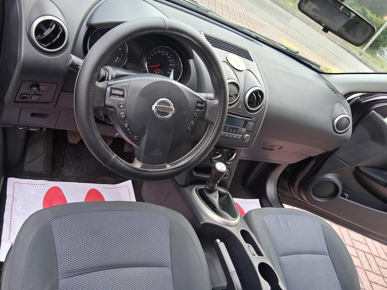 Nissan Qashqai 1.5 dCi DPF Tekna..KM 163 000..NEOPATENTATI. CELL 320 147 1147 WUATSAPP..3276540940