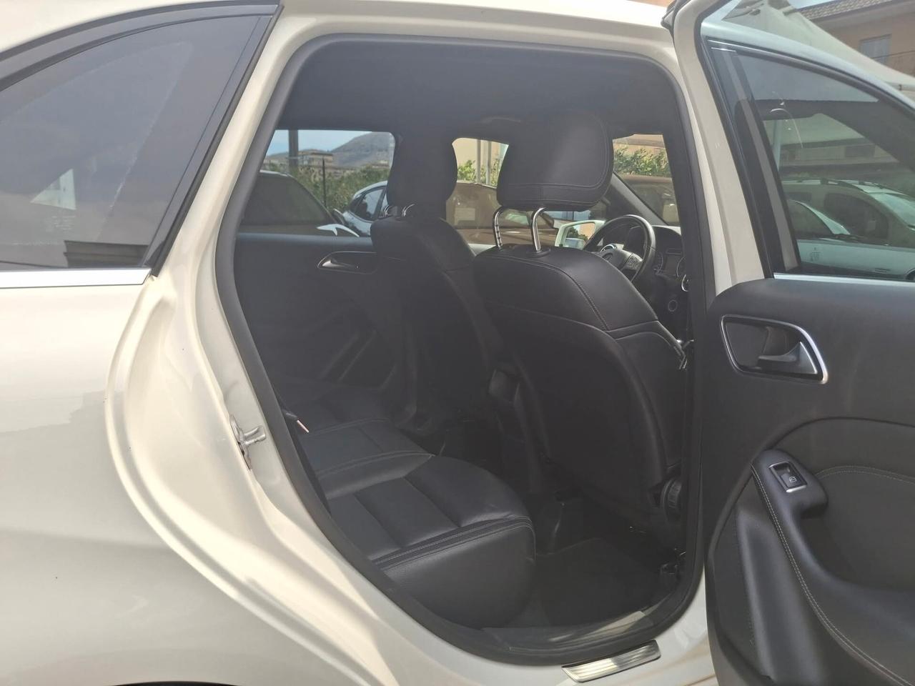 Mercedes-benz B 180 CDI BlueEFFICIENCY Premium