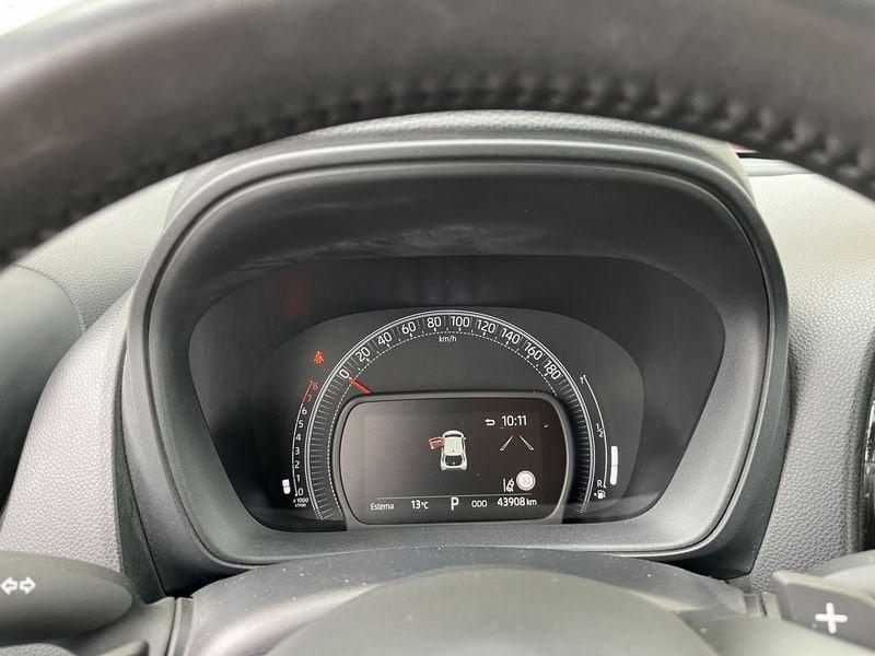 Toyota Aygo Connect 1.0 VVT-i 72 CV 5 porte x-clusiv