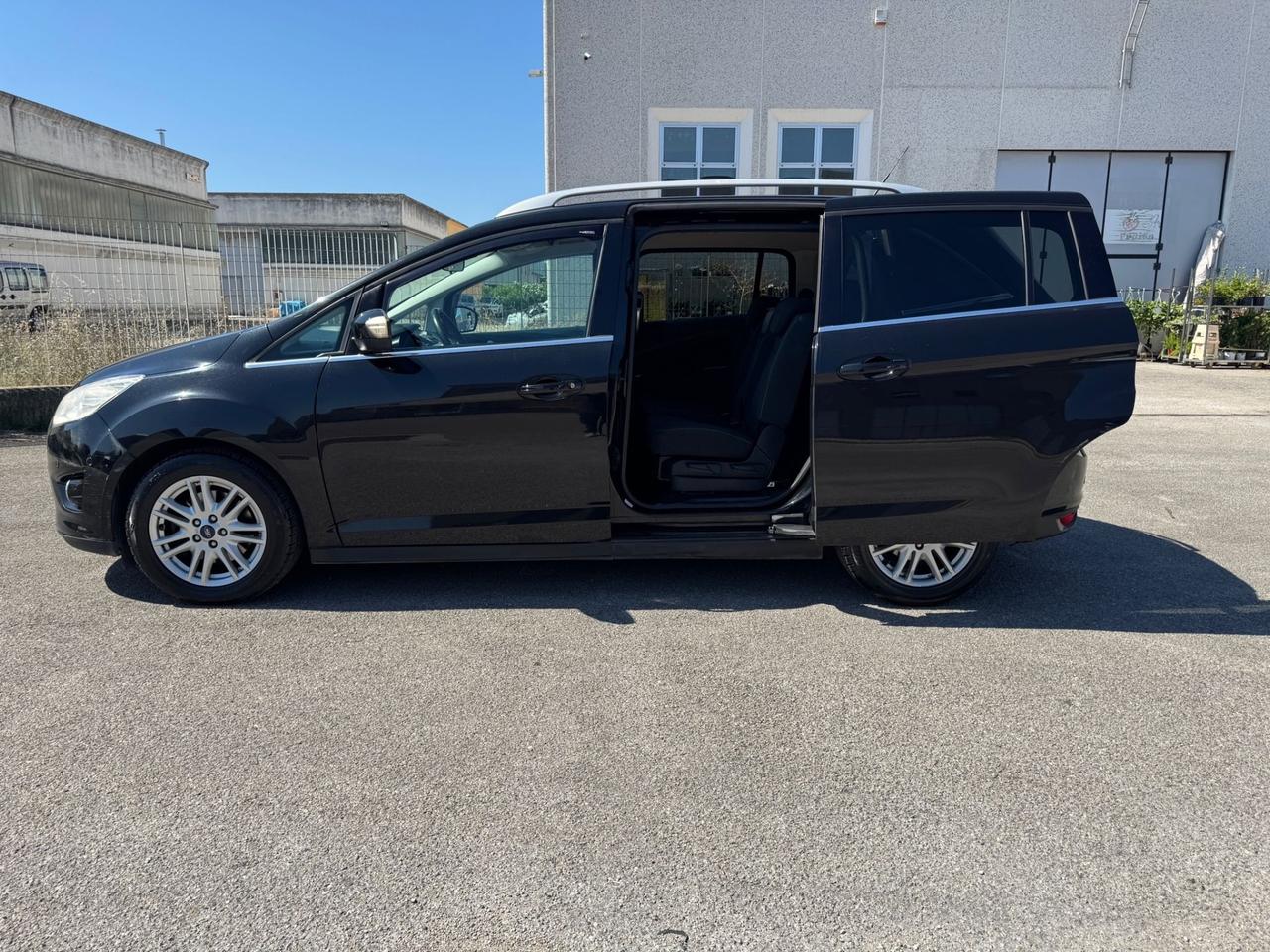 Ford C-Max 7 posti TDCi Titanium