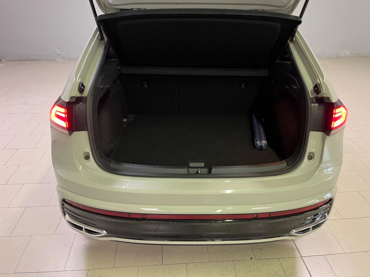 Volkswagen Taigo 1.0 TSI 110 CV DSG R-Line*tetto