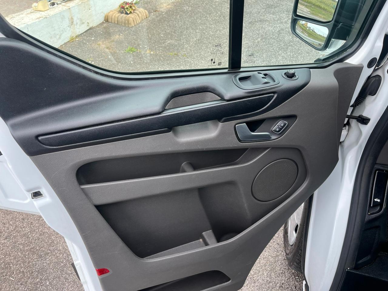 Ford Transit Custom 320 2.0 EcoBlue 130 PC Furgone Trend