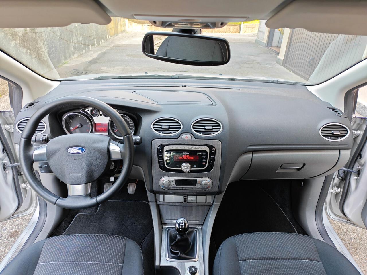 Ford Focus 1.6 BENZINA 115cv / 34.000km / Unipro