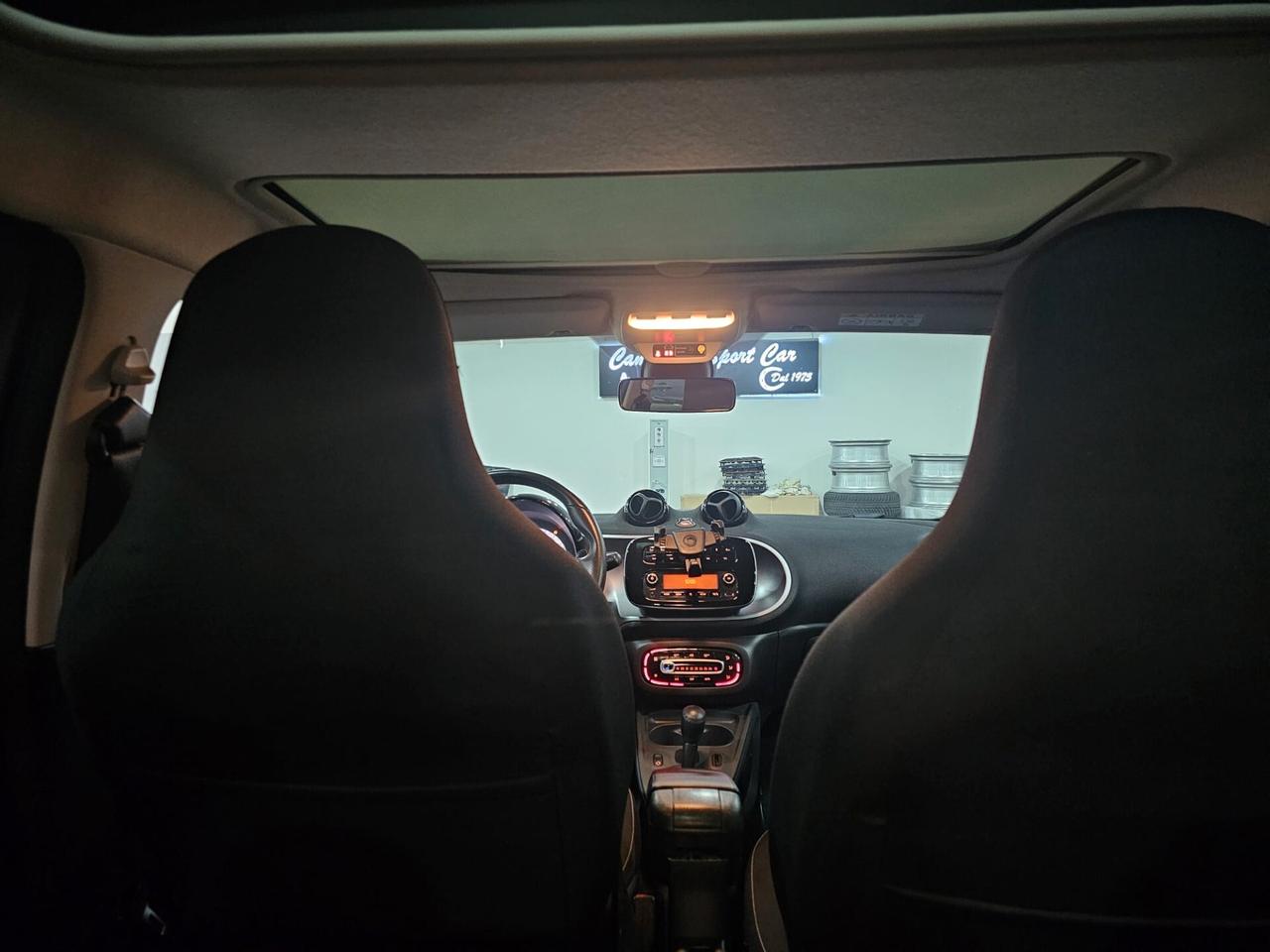 NUOVA SMART FORFOUR IDENTITY BLACK EDITION PASSION 0.9 BENZ 90CV TWINAMIC