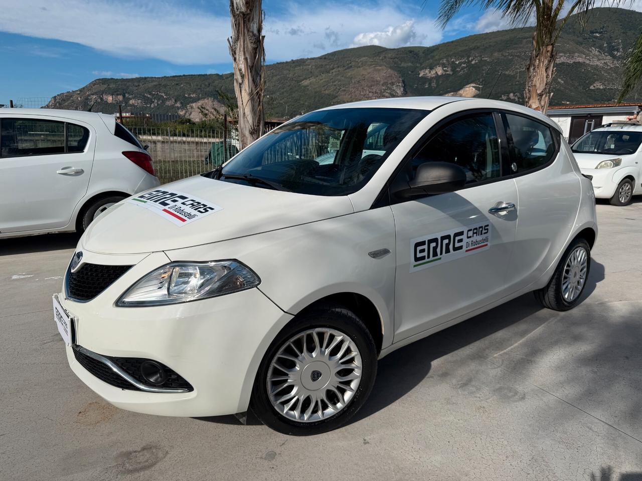 LANCIA YPSILON 2016 1.2 BENZINA/GPL 69 CV