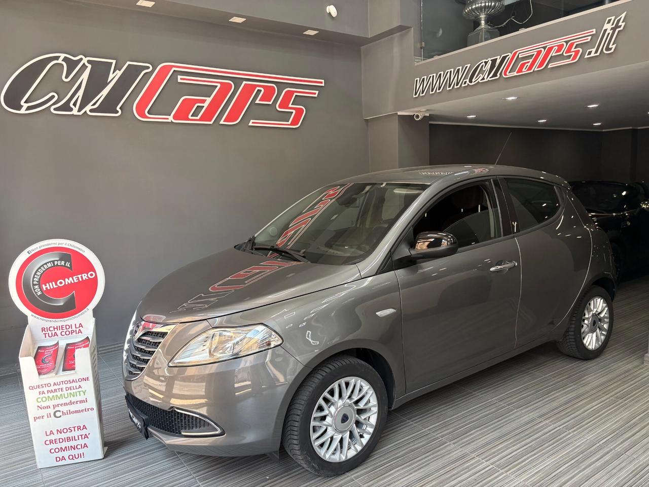 Lancia Ypsilon 1.3 MJT 95cv Gold ITALIANA Euro5