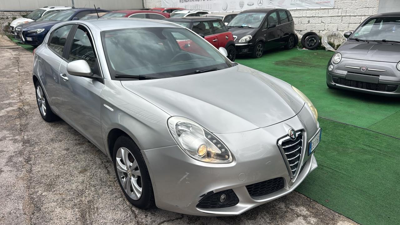 Alfa Romeo Giulietta 1.6 JTDm-2 105 CV Distinctive