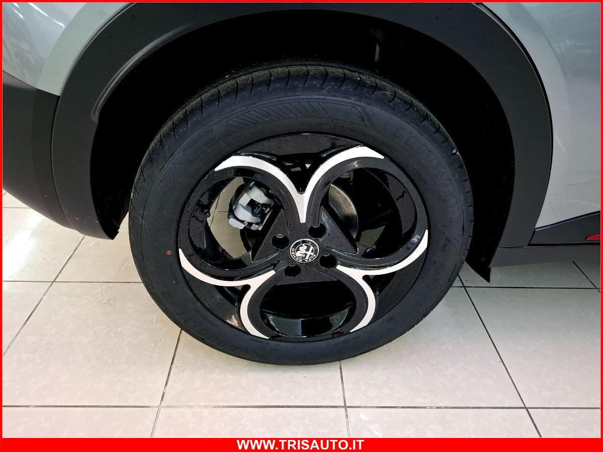 ALFA ROMEO Junior 1.2T Hybrid eDCT6 145cv Speciale NEOPATENTATI IVATA