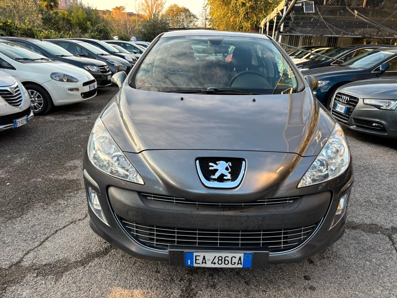 Peugeot 308 1.6 HDi 110CV 5p. Féline (6 Marce)