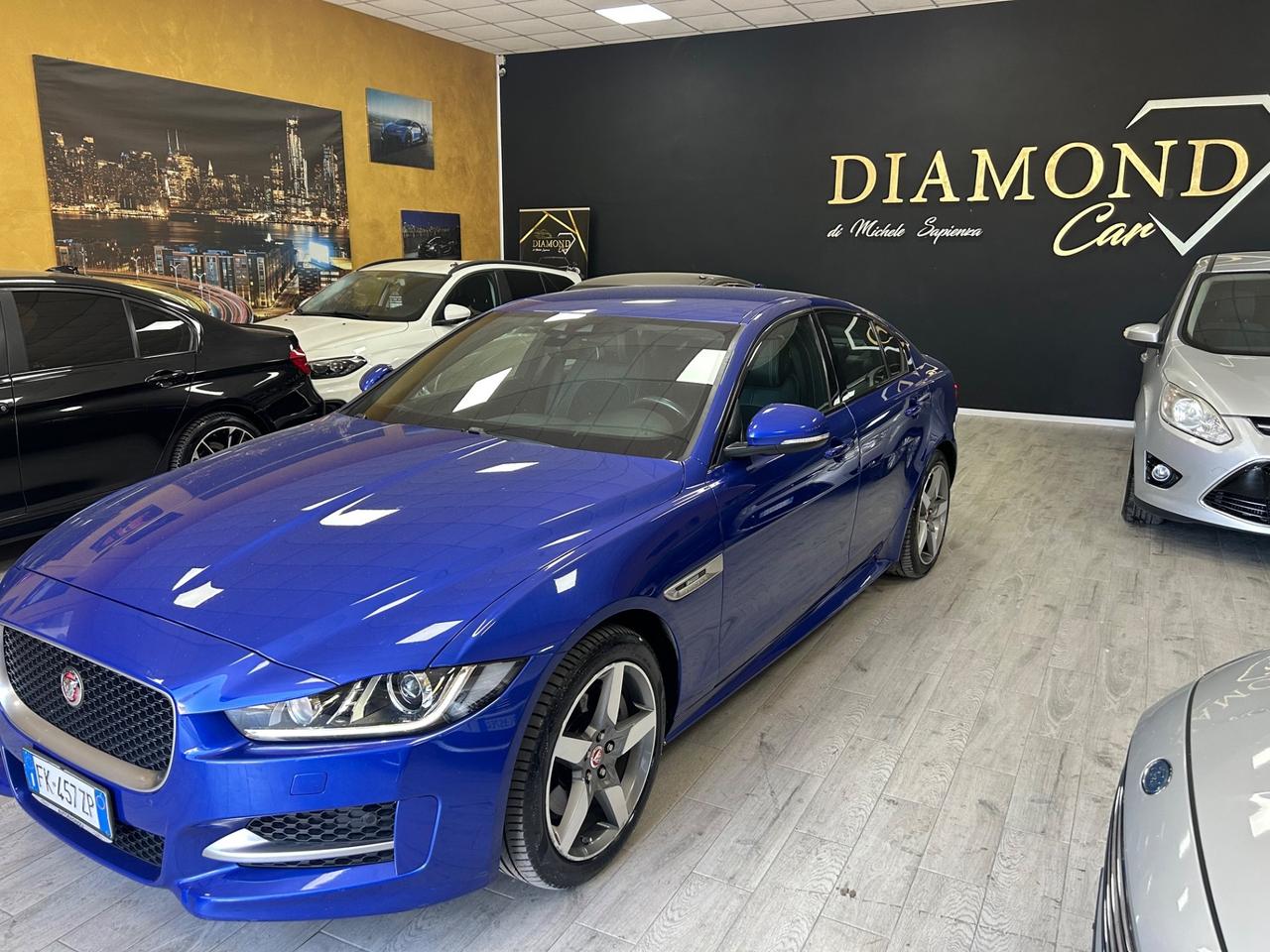 JAGUAR XE 2.0 D 240 cv R-SPORT “FULL FULL”-2017
