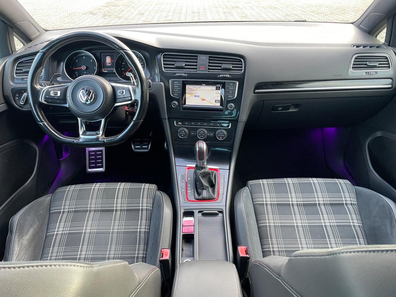 Volkswagen Golf GTD 2.0 TDI DSG 5p. BlueMotion Technology