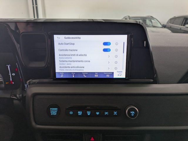 FORD Tourneo Courier 1.0 EcoBoost Titanium