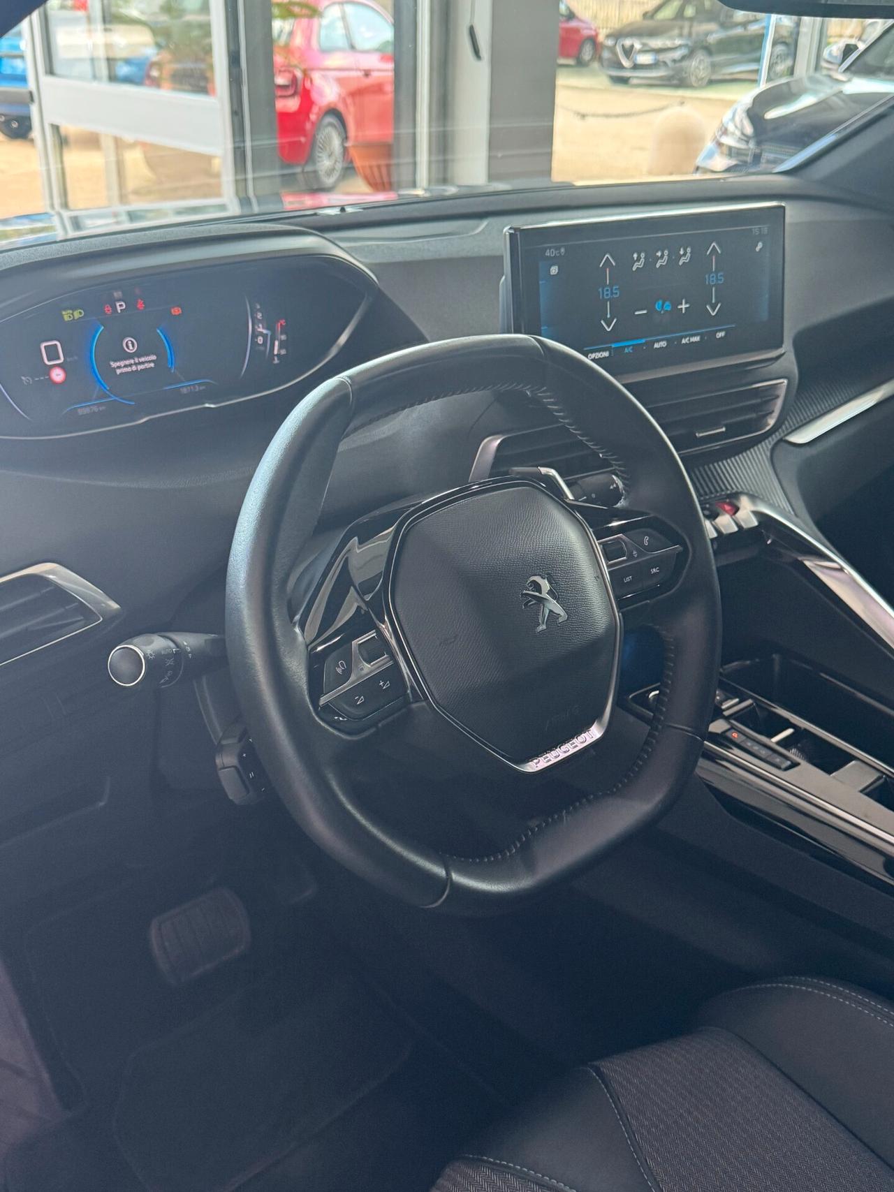 PEUGEOT 3008 HDi 130 S&S EAT8 Allure Pack FULL OPTIONAL IMMATRICOLAZIONE MAGGIO 2024