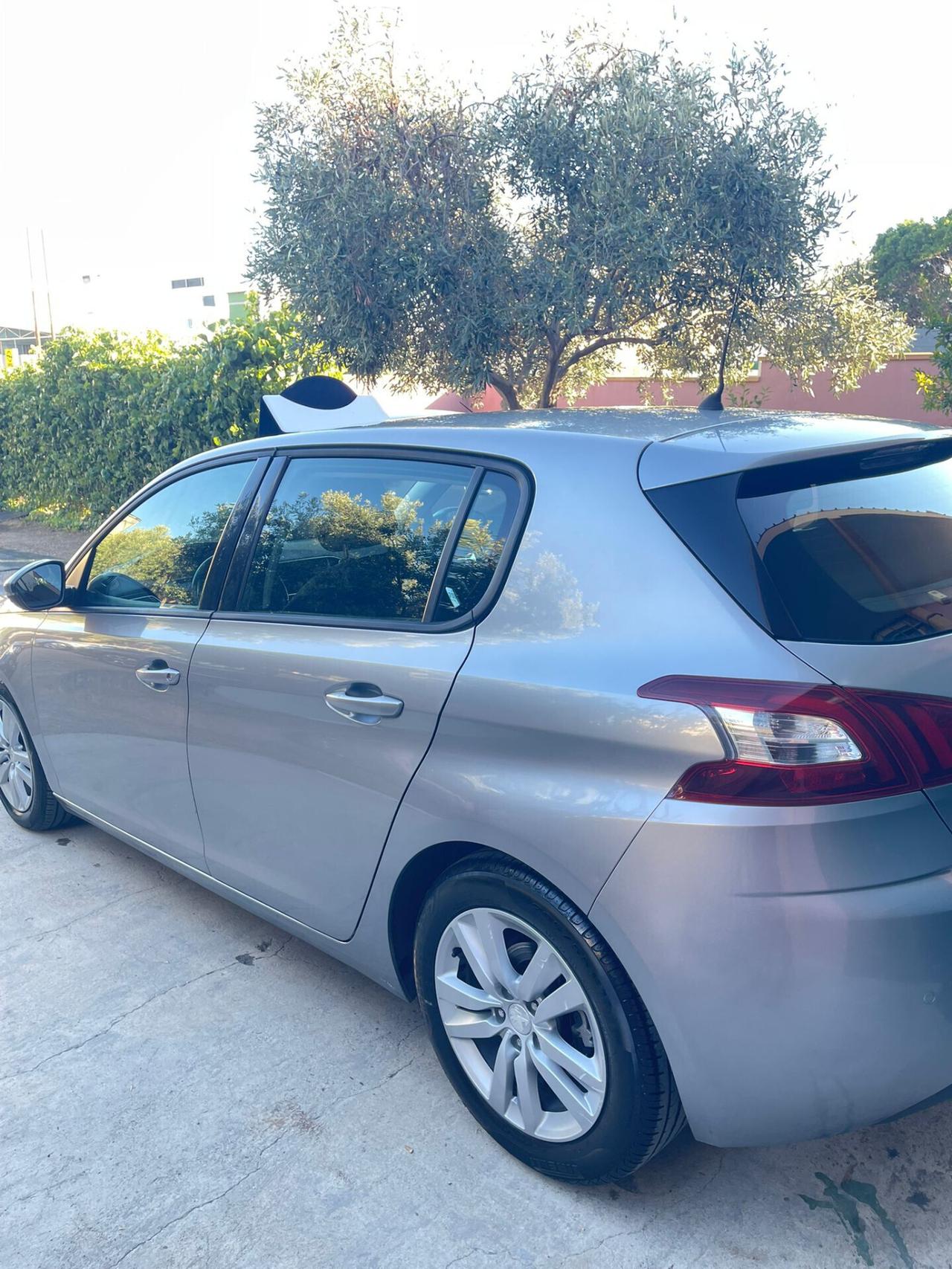 Peugeot 308 1.6 HDi 92 CV Business