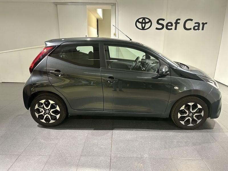 Toyota Aygo Connect 1.0 VVT-i 72 CV 5 porte x-play