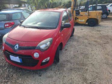 RENAULT TWINGO 1.2 BENZINA 2012 SINISTRATA