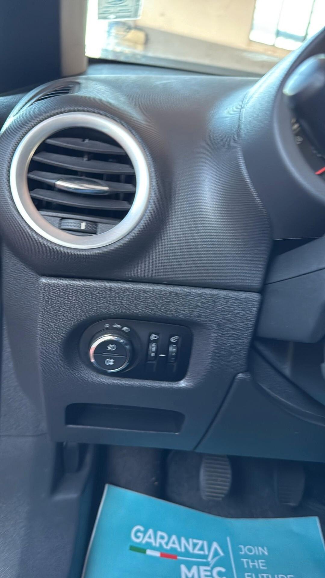 Opel Corsa 1.2 85CV 5 porte GPL-TECH Edition