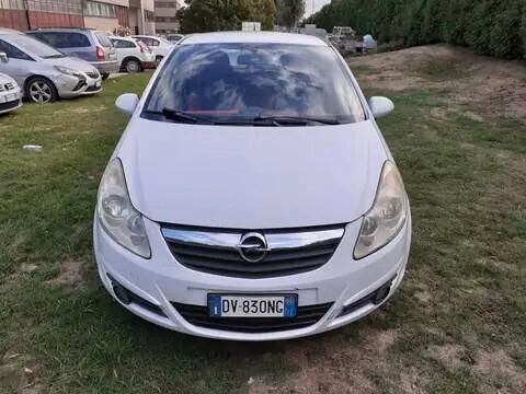 Opel Corsa 1.2 5 porte Cosmo