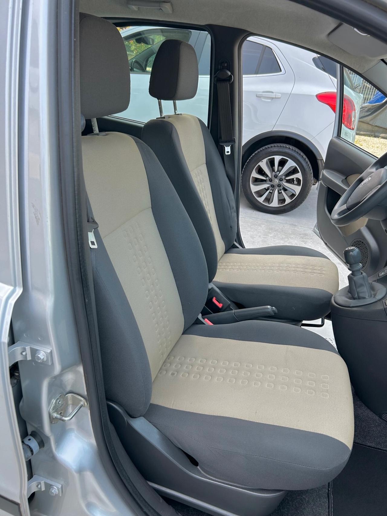 Fiat Panda 1.2 - NEOPATENTATI