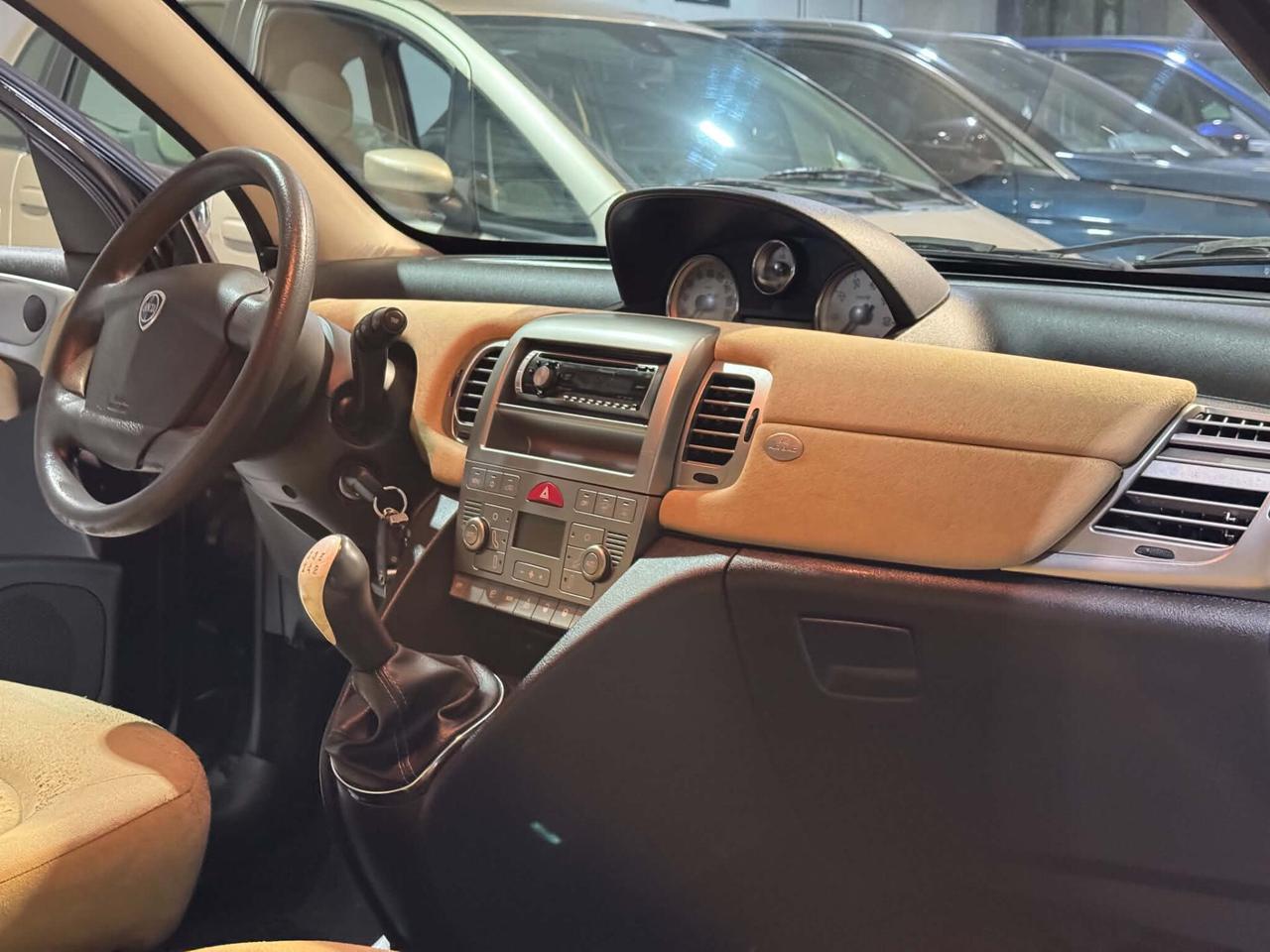 Lancia Ypsilon 1.3 MJT 75 CV Oro GARANZIA12MESI