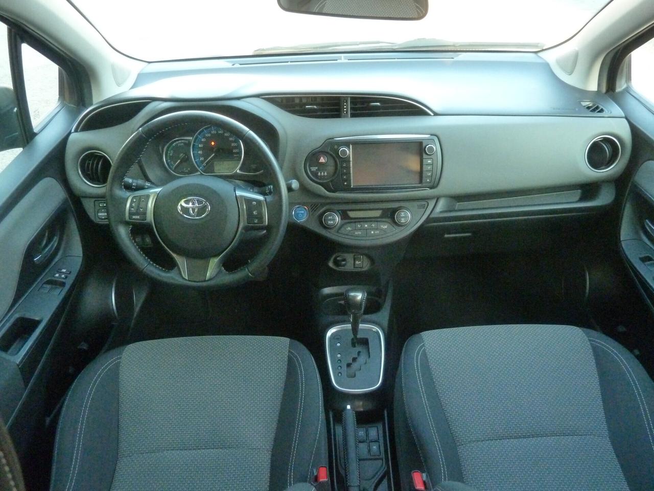 Toyota Yaris 1.5 Hybrid 5 p. Cambio Automatico