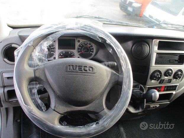 Iveco Daily 35C11 2.3 110 E4 RIBALTABILE TRILATERA