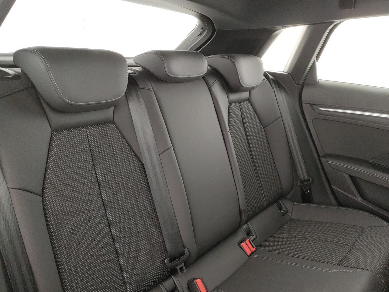 Audi A3 sportback 1.5 tfsi e business advanced 204cv s-tronic