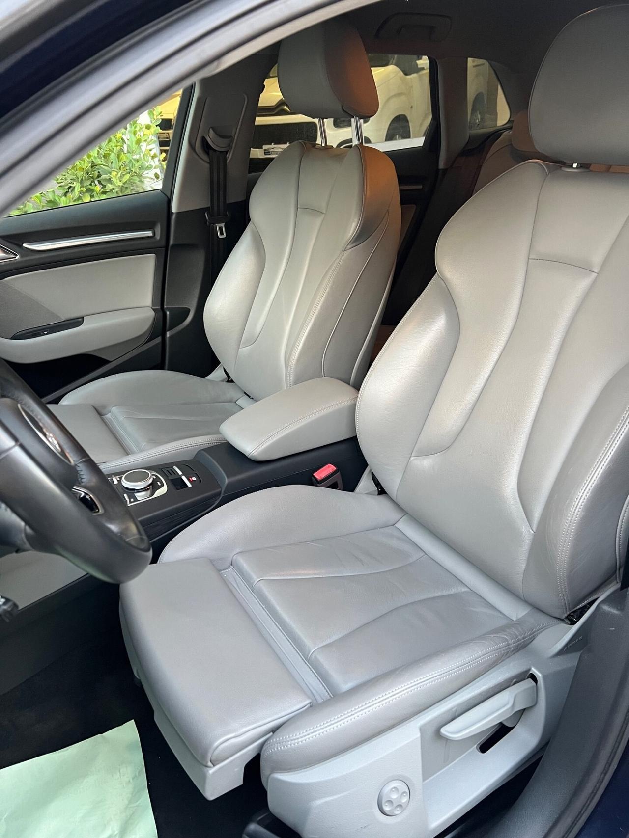 Audi A3 SPB 2.0 TDI Sport cockpit